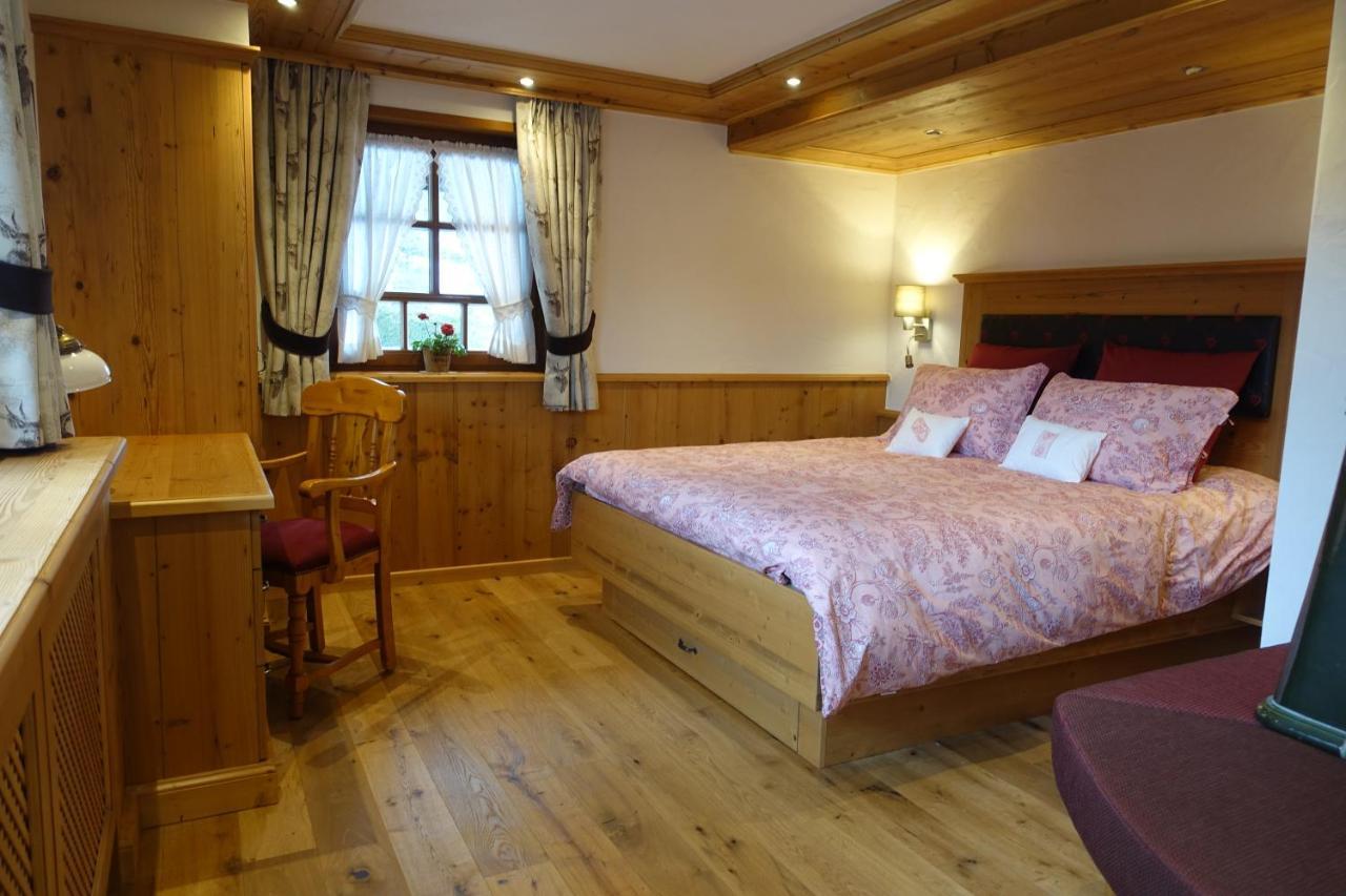 Hollhouse - Bed & Breakfast Hinterzarten Eksteriør billede